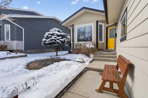 204 Sunrise Circle Se, Calgary, AB - Outdoor