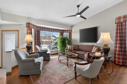 204 Sunrise Circle Se, Calgary, AB - Indoor Photo Showing Living Room