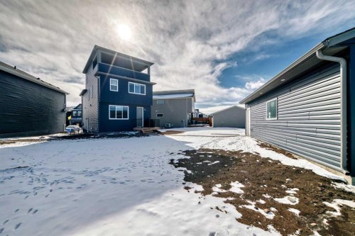 160 Lucas Common Nw, Calgary, AB - Outdoor