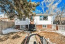 136 32 Avenue Ne, Calgary, AB  - Outdoor 