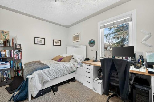 136 32 Avenue Ne, Calgary, AB - Indoor