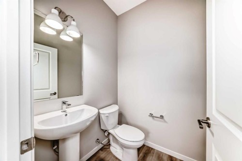 1326 Mahogany Boulevard Se, Calgary, AB - Indoor Photo Showing Bathroom