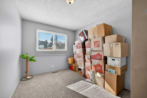 60 Bermuda Court Nw, Calgary, AB - Indoor