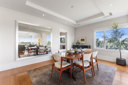 4N-222 Eagle Ridge Drive Sw, Calgary, AB - Indoor Photo Showing Dining Room