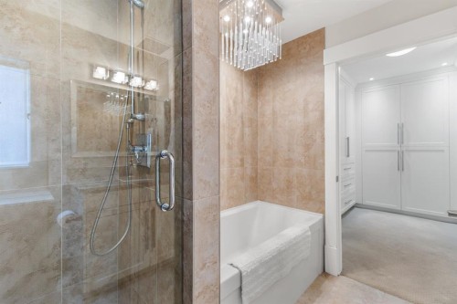 4N-222 Eagle Ridge Drive Sw, Calgary, AB - Indoor Photo Showing Bathroom