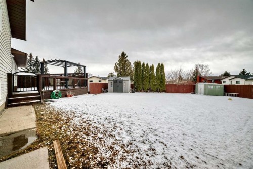 331 Bedford Place Ne, Calgary, AB - Outdoor