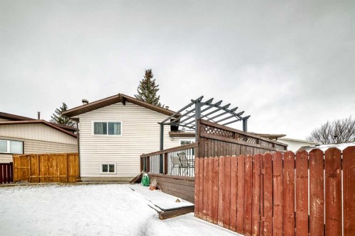 331 Bedford Place Ne, Calgary, AB - Outdoor With Exterior