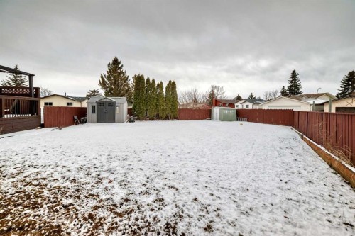 331 Bedford Place Ne, Calgary, AB - Outdoor