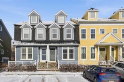 525 McKenzie Towne Close SE Calgary, AB T2Z 1A8