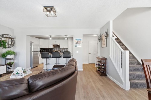 405 Windstone Grove Sw, Airdrie, AB - Indoor