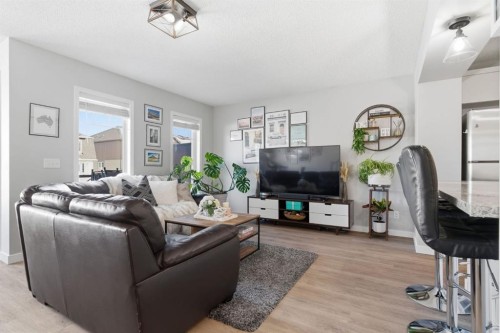405 Windstone Grove Sw, Airdrie, AB - Indoor Photo Showing Living Room