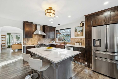119 Midland Crescent Se, Calgary, AB - Indoor Photo Showing Kitchen With Upgraded Kitchen