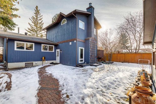 119 Midland Crescent Se, Calgary, AB - Outdoor