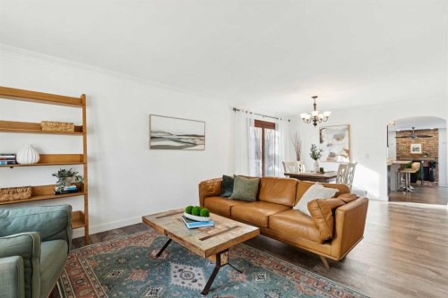 119 Midland Crescent Se, Calgary, AB - Indoor Photo Showing Living Room