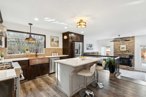 119 Midland Crescent Se, Calgary, AB - Indoor Photo Showing Kitchen With Upgraded Kitchen