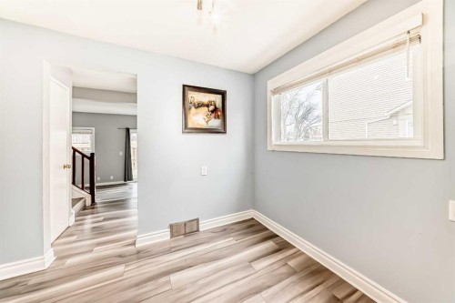 41-5520 1 Avenue Se, Calgary, AB - Indoor Photo Showing Other Room