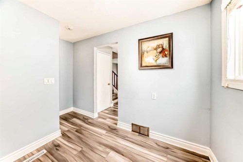 41-5520 1 Avenue Se, Calgary, AB - Indoor Photo Showing Other Room