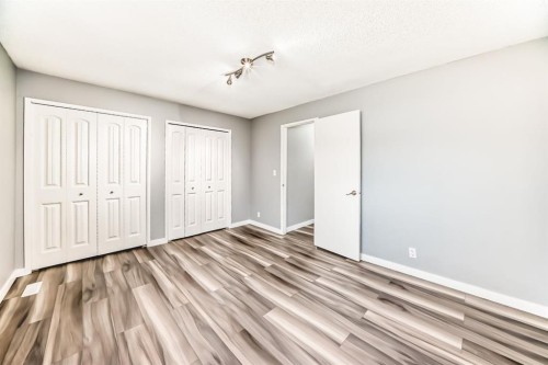 41-5520 1 Avenue Se, Calgary, AB - Indoor Photo Showing Other Room