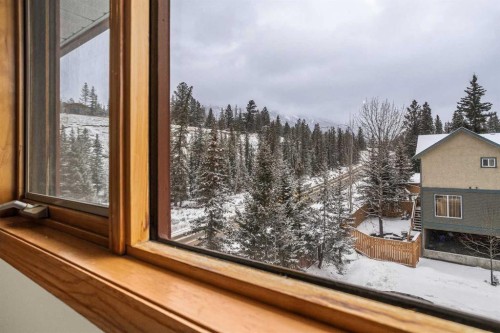 12-9 Blackrock Crescent West, Canmore, AB - Indoor Photo Showing Other Room
