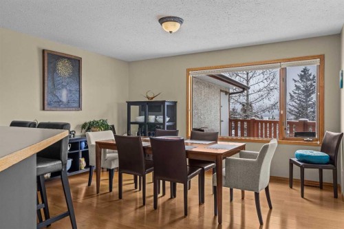 12-9 Blackrock Crescent West, Canmore, AB - Indoor Photo Showing Dining Room