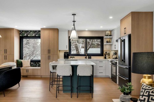 2416 Palliser Drive Sw, Calgary, AB - Indoor