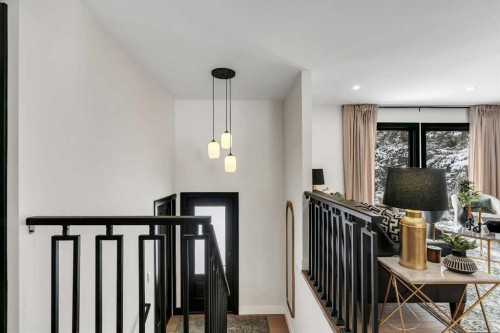 2416 Palliser Drive Sw, Calgary, AB - Indoor Photo Showing Other Room