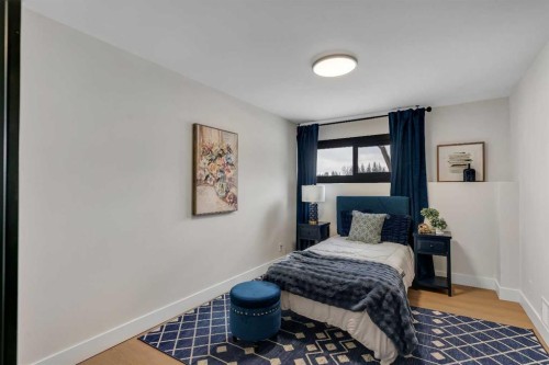2416 Palliser Drive Sw, Calgary, AB - Indoor Photo Showing Bedroom