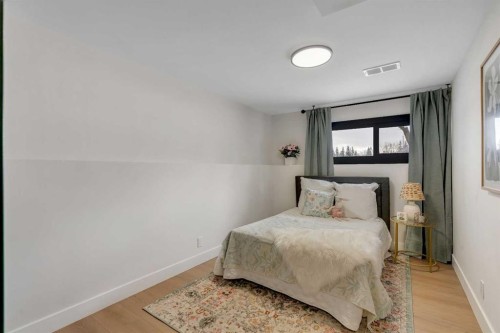 2416 Palliser Drive Sw, Calgary, AB - Indoor Photo Showing Bedroom