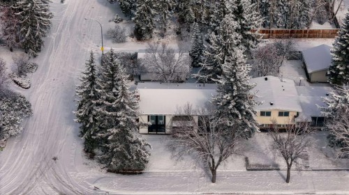 2416 Palliser Drive Sw, Calgary, AB - Outdoor