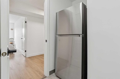 194 Martinglen Way Ne, Calgary, AB - Indoor