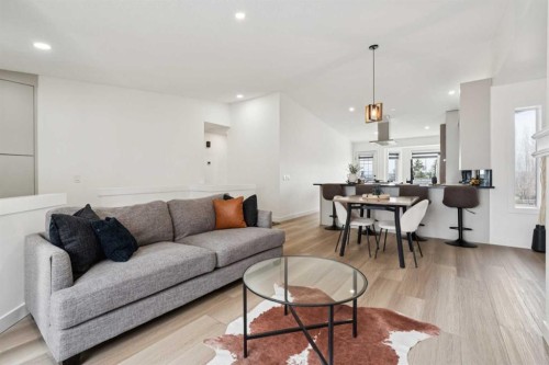 194 Martinglen Way Ne, Calgary, AB - Indoor Photo Showing Living Room