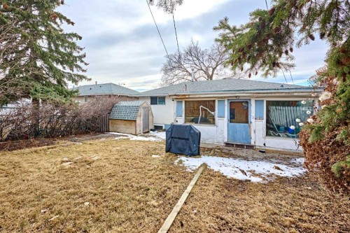 28 Cornell Place Nw, Calgary, AB - Outdoor
