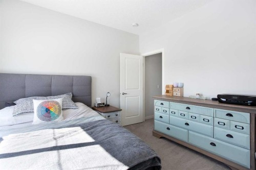 412-250 Fireside View, Cochrane, AB - Indoor Photo Showing Bedroom