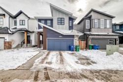 1337 Chinook Gate Green SW Airdrie, AB T4B 5J1
