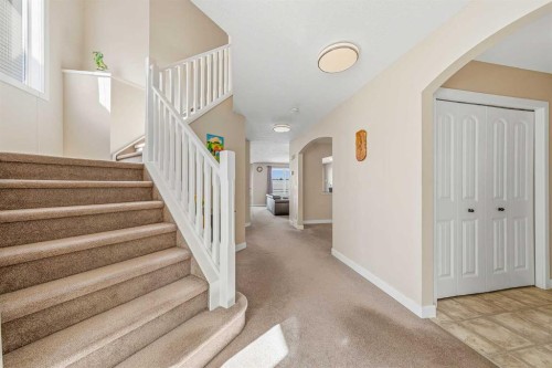 91 Bridlecrest Street Sw, Calgary, AB - Indoor Photo Showing Other Room