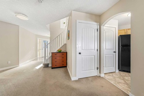91 Bridlecrest Street Sw, Calgary, AB - Indoor Photo Showing Other Room
