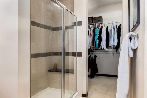 80 Auburn Springs Boulevard Se, Calgary, AB - Indoor Photo Showing Bathroom