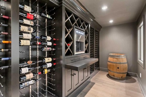 10 Willow Park Green Se, Calgary, AB - Indoor