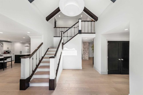 10 Willow Park Green Se, Calgary, AB - Indoor Photo Showing Other Room