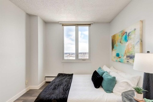 1114-4944 Dalton Drive Nw, Calgary, AB - Indoor Photo Showing Bedroom