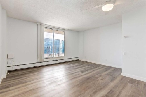 1114-4944 Dalton Drive Nw, Calgary, AB - Indoor Photo Showing Other Room