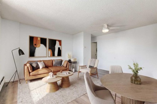 1114-4944 Dalton Drive Nw, Calgary, AB - Indoor Photo Showing Other Room
