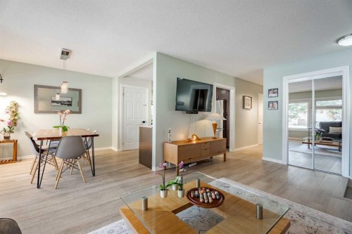 4803 Brockington Road Nw, Calgary, AB - Indoor