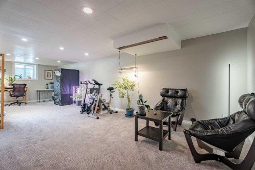 4803 Brockington Road Nw, Calgary, AB - Indoor Photo Showing Gym Room