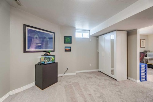 4803 Brockington Road Nw, Calgary, AB - Indoor