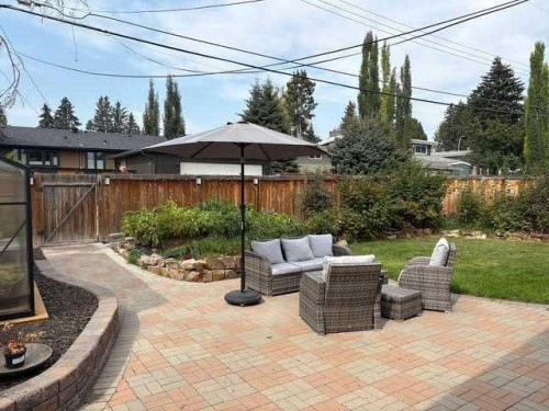 4803 Brockington Road Nw, Calgary, AB - Outdoor