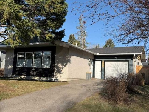 4803 Brockington Road Nw, Calgary, AB - Outdoor