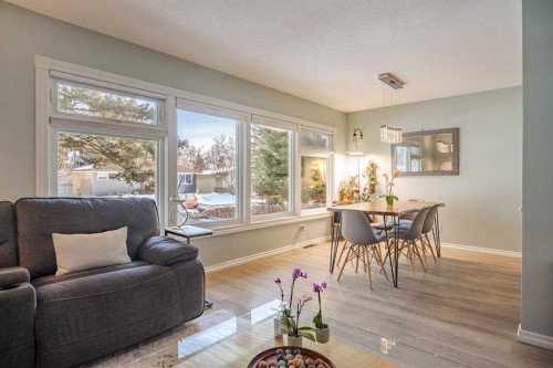 4803 Brockington Road Nw, Calgary, AB - Indoor