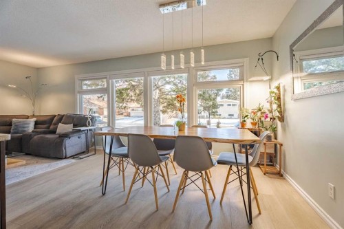 4803 Brockington Road Nw, Calgary, AB - Indoor