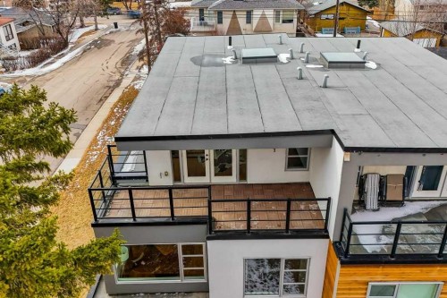 4504 37 Avenue Sw, Calgary, AB - Outdoor With Balcony